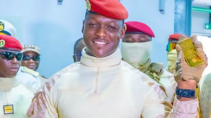 Ibrahim Traoré inaugure la première raffinerie d&rsquo;or à Ouagadougou