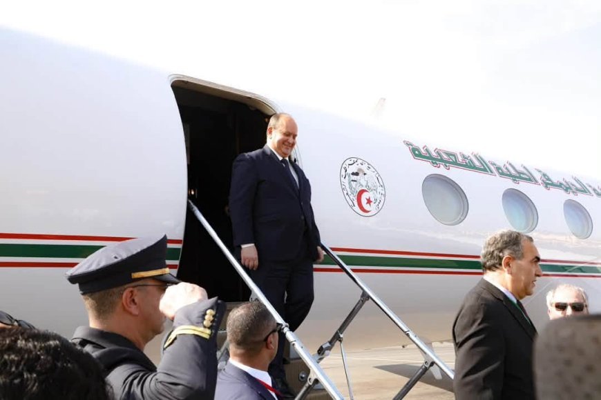 Le Premier ministre algérien Sifi Ghrieb débarque à Bamako pour resserrer les liens entre Alger et Bamako