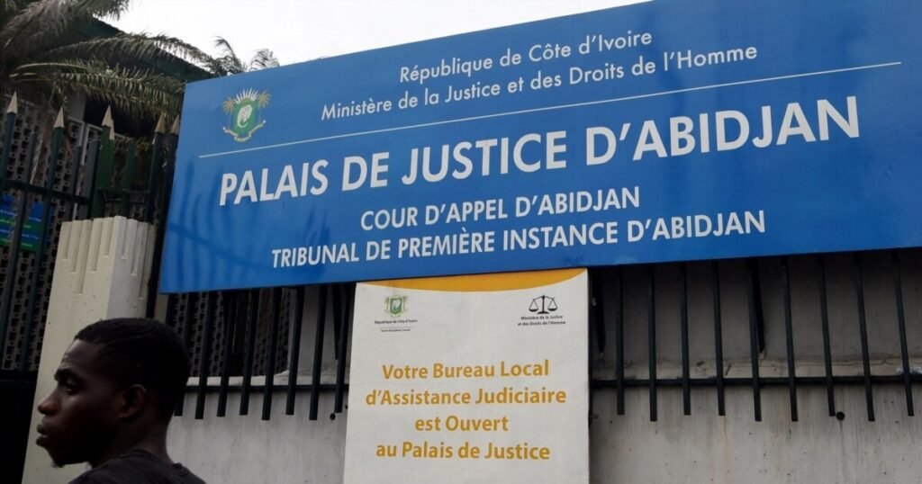 Côte d’Ivoire: des influenceurs poursuivis dans une affaire de fraude immobilière