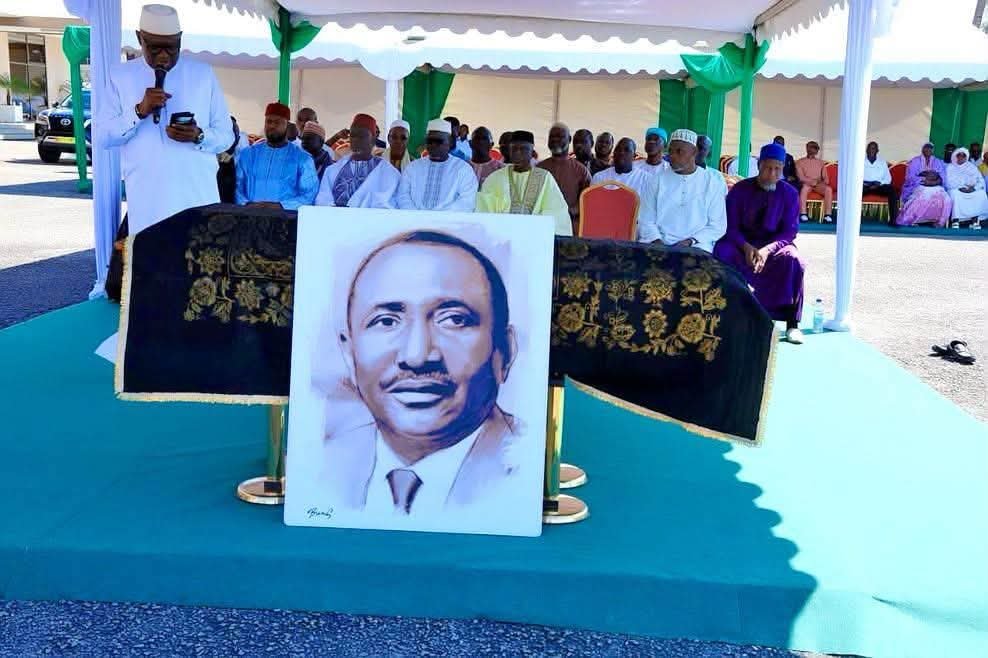 Un moment d’une profonde émotion a marqué l’arrivée du corps de Sidya Touré à Abidjan.